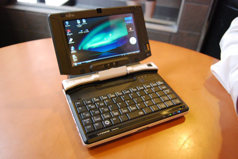 Illustration for article titled Hands On With Fujitsu's $999 LifeBook U810 UMPC